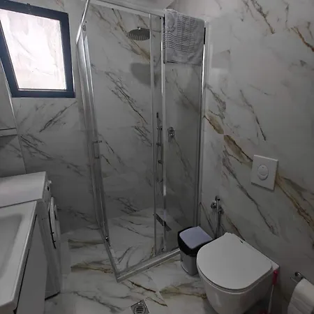 501 Adam Besa شقة *